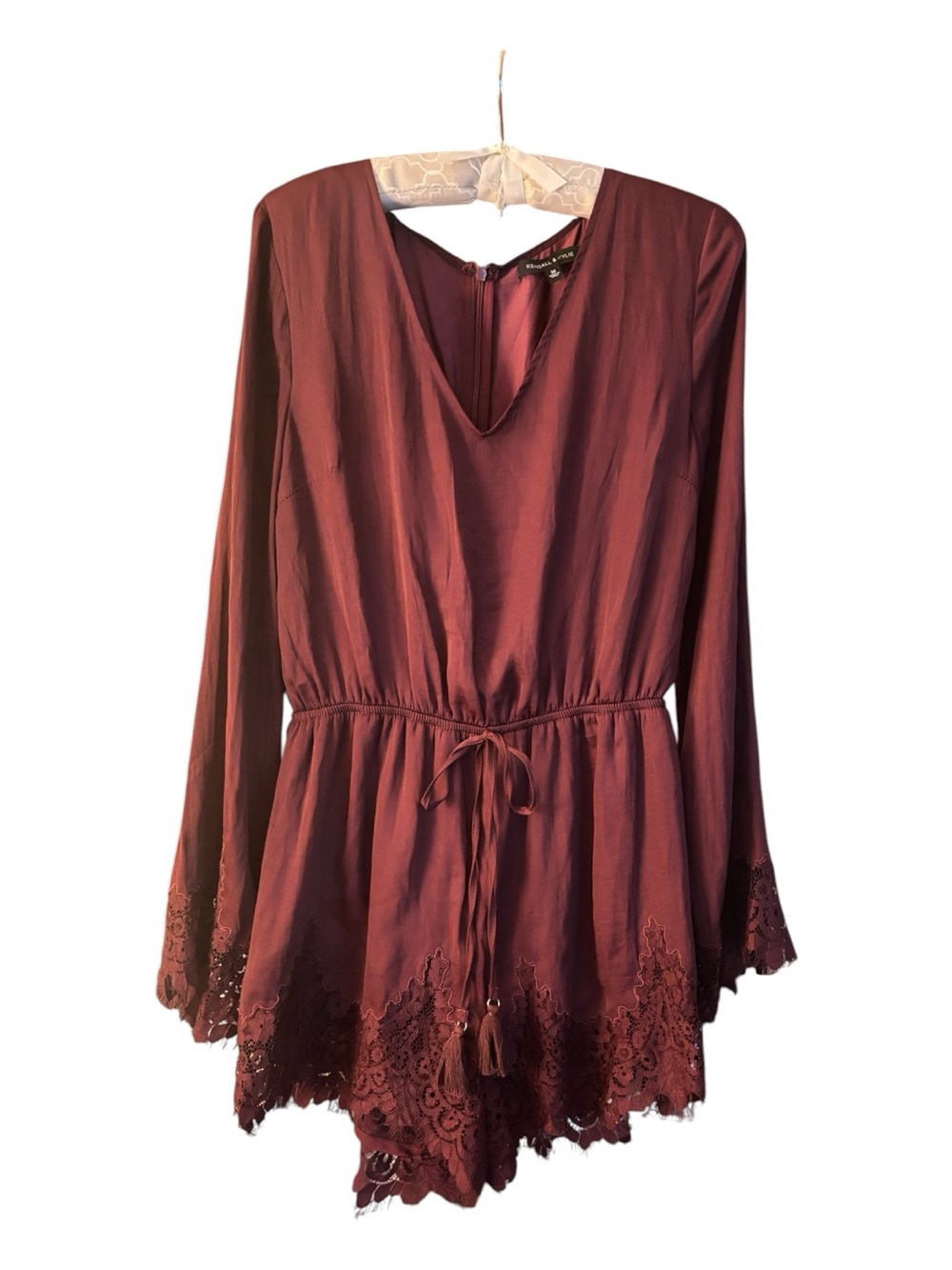Kendall & Kylie Burgundy Lace-Hem Long Sleeve Romper Size M like new- Beautiful